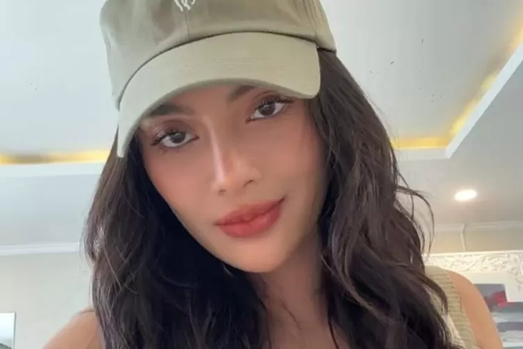 Artis kenamaan di Indonesia, Erika Carlina. (Instagram.com/@eri.carl)