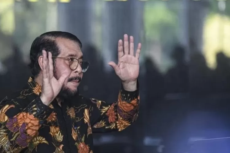 Anwar Usman memberikan pernyataan resmi usai  putusan MKMK yang memecat dirinya sebagai Ketua MK.