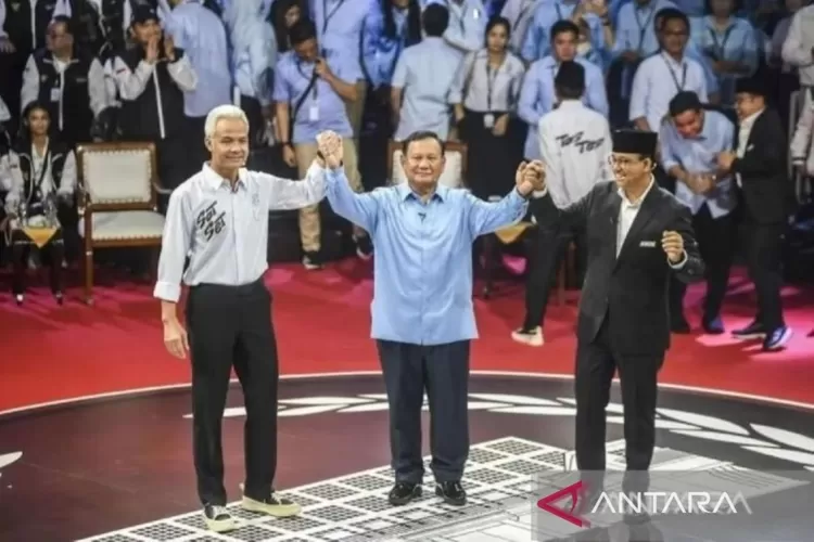 Anies, Prabowo, dan Ganjar. Debat capres ketiga akan dilaksanakan pada Minggu, 7 Januari 2024.