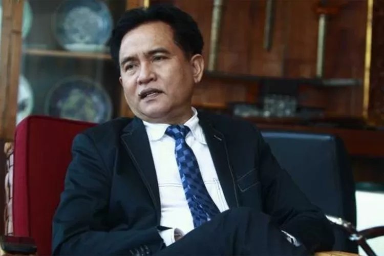 Menko Yusril konferensi pers soal Komite Reformasi Polri. (HukamaNews.com / PartaiBulanBintang.or.id )