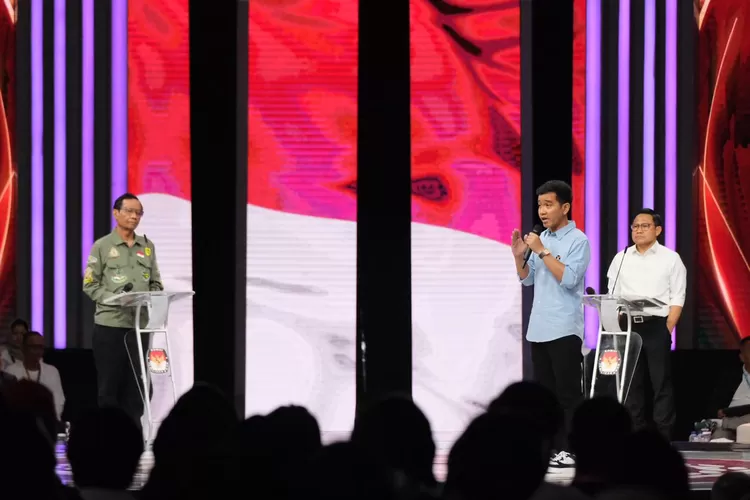 Gibran Rakabuming Raka dalam debat keempat  mengungkap 5 juta peluang lapangan kerja di sektor kelestarian lingkungan atau &lsquo;Green Jobs&rsquo;.