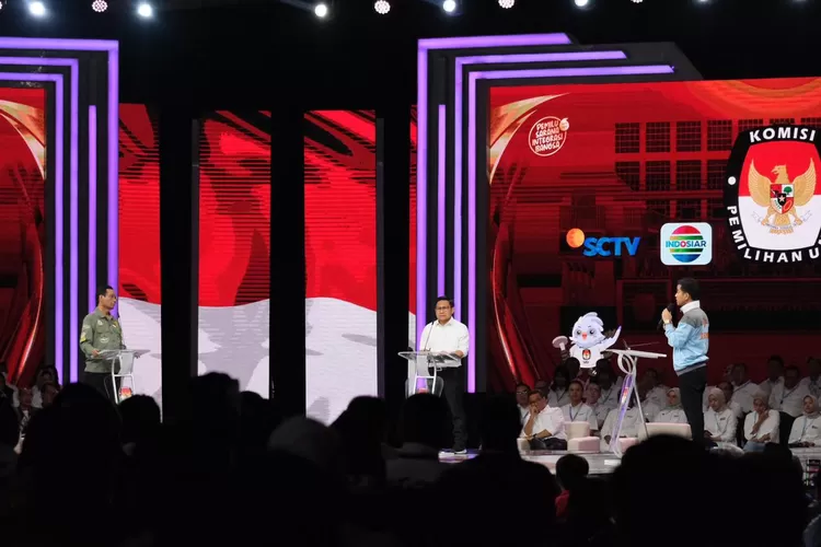 Pada Debat Capres Keempat yang diselenggarakan KPU, Cawapres nomor urut 2 Gibran Rakabuming Raka Subianto berkomitmen mendorong ketersediaan pupuk murah untuk kesejahteraan petani. 