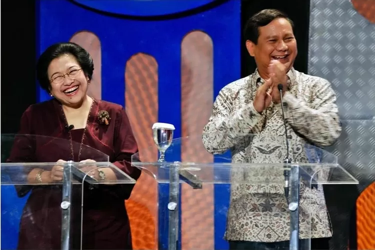 Prabowo dan Megawati. Prabowo Subianto mengucapkan selamat ulang tahun kepada Megawati Sukarno Putri yang hari ini merayakan ulang tahun ke 77.
