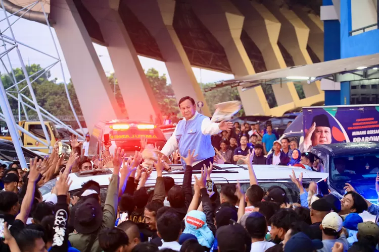 Prabowo Subianto, capres nomor urut 02 menekankan tekadnya bersama cawapres Gibran Rakabuming Raka untuk memberikan makan siang gratis untuk para siswa-siswi di sekolah. 