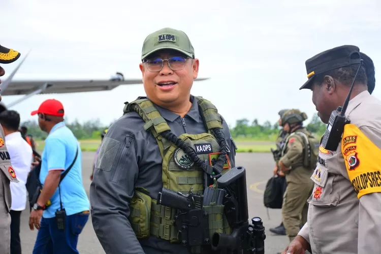 Kunjungan Kaops Damai Cartenz ke Yahukimo: Berita tentang asistensi ops damai, semangat anggota, dan komitmen untuk menciptakan keamanan. (Dok. OCDC / HukamaNews.com)