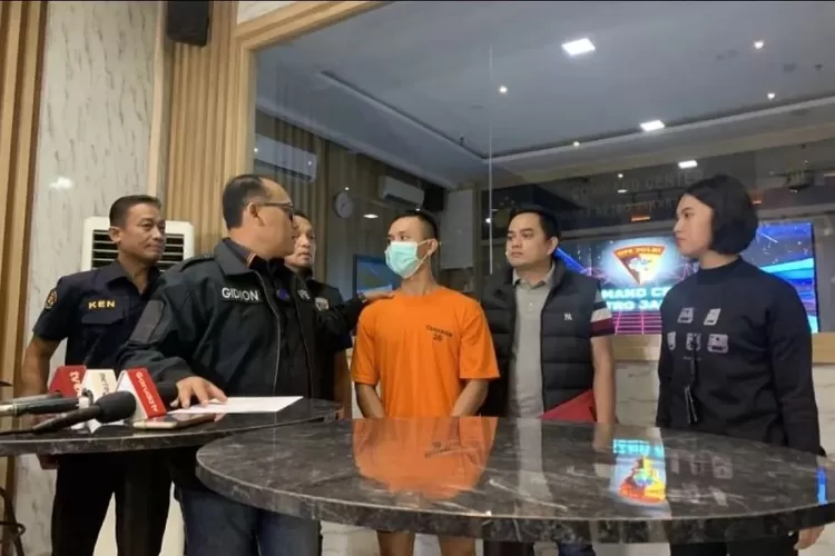 TRS, tersangka penganiayaan yang berujung tewasnya taruna STIP menyesali perbuatannya. 