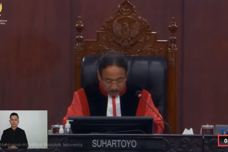 MK Tolak Permohonan PPP, Penolakan atas Perpindahan Suara ke Partai Garuda (youtube @mahkamahkonstitusi)