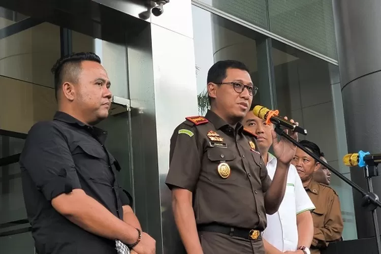 Dua Tersangka Korupsi Timah Dilimpahkan ke Kejari Jaksel, Segera Disidang (Tangkapan Layar Youtube Kompas TV / HukamaNews.com)