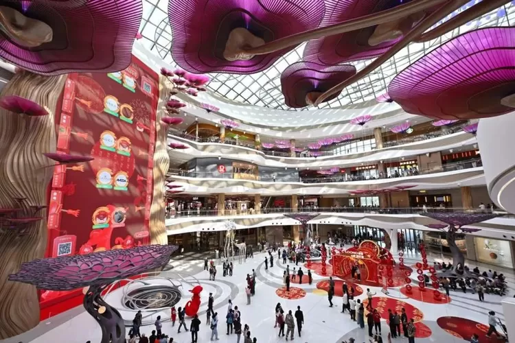 Penjualan retail China naik 4,1% pada awal 2024, didorong oleh pertumbuhan e-commerce dan konsumsi domestik yang kuat.  (Xinqua / HukamaNews.com)