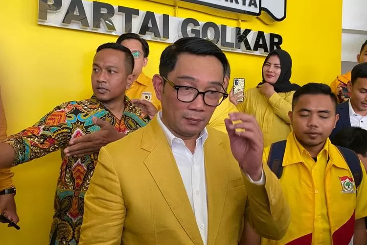 Ridwan Kamil tetap kader Golkar meski terseret kasus BJB. (net / Hukamanews.com)