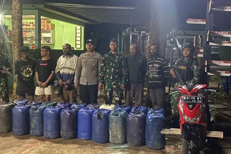 Polisi di NTT terlibat penyelundupan BBM ke Timor Leste, terungkap dari penyelidikan internal. Dua lokasi penimbunan diamankan. (Net /HukamaNews.com)