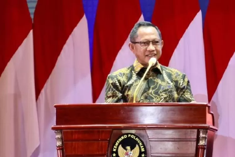 Mendagri Tito Karnavian sampaikan izin kepala daerah ke luar negeri. (Kemendagri / HukamaNews.com)
