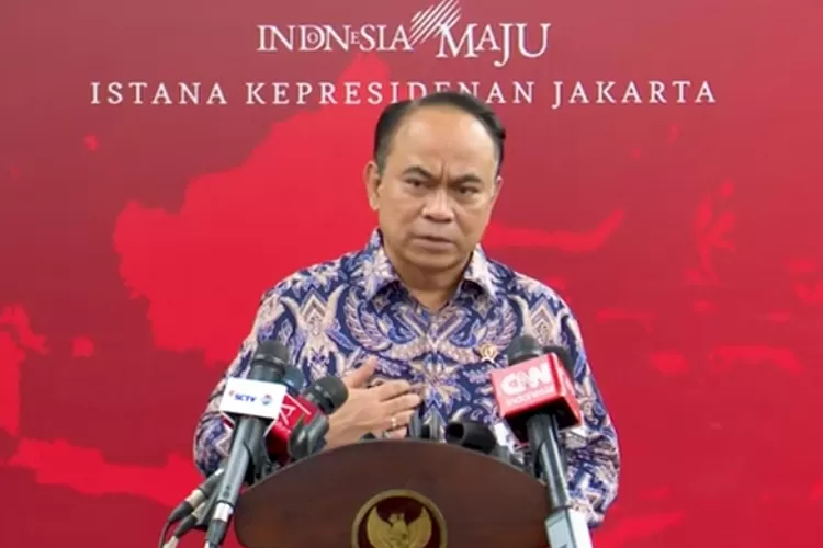 Kominfo ancam takedown 21 jasa pembayaran terkait judi online. PJP harus lapor hasil audit dalam 7 hari atau kena sanksi! (PMJ News/YouTube Setpres / HukamaNews.com)