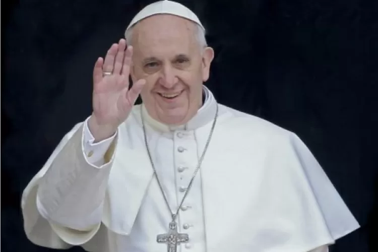 Paus Fransiskus kunjungi Indonesia &amp; Asia Pasifik. Soroti perubahan iklim, tuntut aksi nyata, dan tolak bahan bakar fosil. (Kredit foto: korankaltim.com / HukamaNews.com)