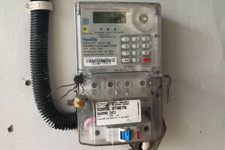 Tarif listrik 2025 tetap stabil meski ekonomi fluktuatif, ini rincian tarif PLN non-subsidi terbaru yang wajib kamu tahu. (PLN / HukamaNews.com)