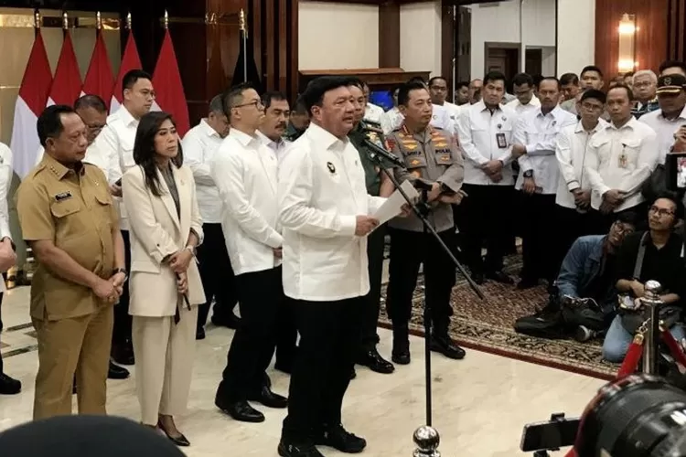 Menko Polkam Budi Gunawan bentuk 7 desk untuk dorong stabilitas politik dan ekonomi demi kesuksesan program Prabowo! (Promedia / HukamaNews.com)
