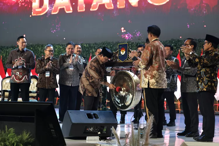 Prabowo tekankan efisiensi di Rakornas, ajak 5.360 pejabat pusat dan daerah untuk selamatkan uang negara demi masa depan bangsa. (Dok.Promedia / HukamaNews.com)