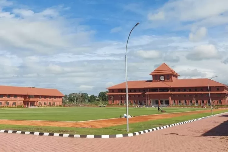 Prabowo bangun SMA TN di Cimahi &amp; Malang. Bangunan ikonik &amp; visi pendidikan unggul, jadi incaran warganet untuk masa depan anak. (Dok.Promedia / HukamaNews.com)