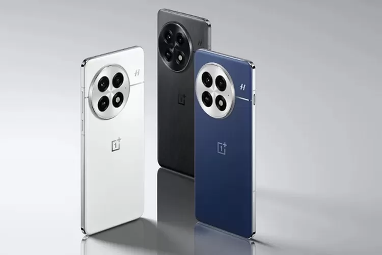 Klarifikasi OnePlus! OnePlus 13 &amp; 13R tetap dijamin 4 update OS dan 6 tahun patch keamanan. (OnePlus / HukamaNews.com)