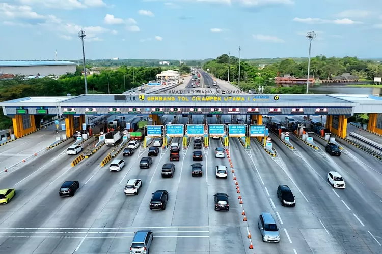 Menhub imbau masyarakat manfaatkan WFA untuk mudik lebih awal guna hindari kemacetan dan memastikan perjalanan lebih nyaman. (HukamaNews.com / PUPR)