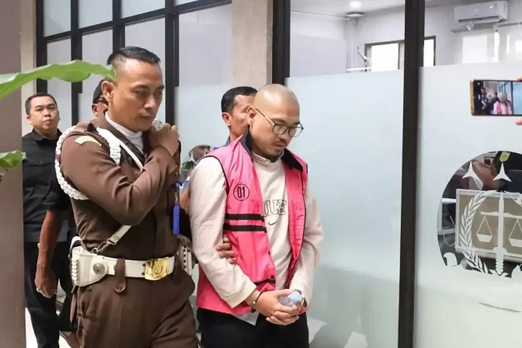 ASN Tangsel tersandung kasus korupsi sampah Rp15,4 miliar. (HukamaNews.com)