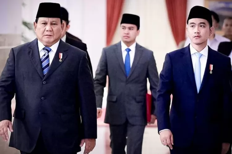 Desakan pergantian Gibran Rakabuming Raka sebagai Wakil Presiden menguat, ini lima jenderal yang diusulkan Forum Purnawirawan TNI. (HukamaNews.com / Net)