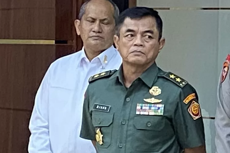 Dari Tim Mawar ke Bea dan Cukai, intip fakta karier Letjen Djaka dan kontroversi yang ikut mewarnai pengangkatannya. (HukamaNews.com / Net)