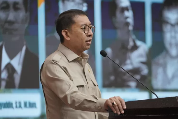 Fadli Zon pastikan sejarah Indonesia ditulis ulang secara objektif oleh sejarawan profesional, rampung Agustus 2025. (HukamaNews.com / Net)