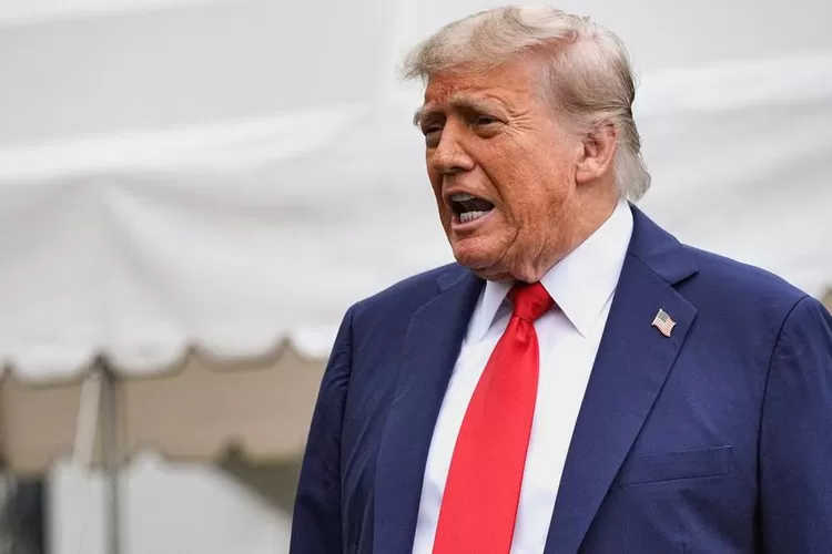 Trump sebut Iran-Israel sepakat gencatan senjata, harga emas jatuh tajam, logam mulia lain ikut terpukul sentimen pasar. (HukamaNews.com / Net)