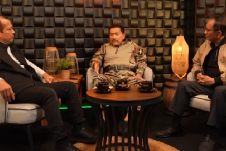 CIA disebut dalang konflik Iran-Israel, Hendropriyono beber skenario rahasia Amerika dan dampaknya ke Indonesia. (HukamaNews.com / Tangkapan layar)