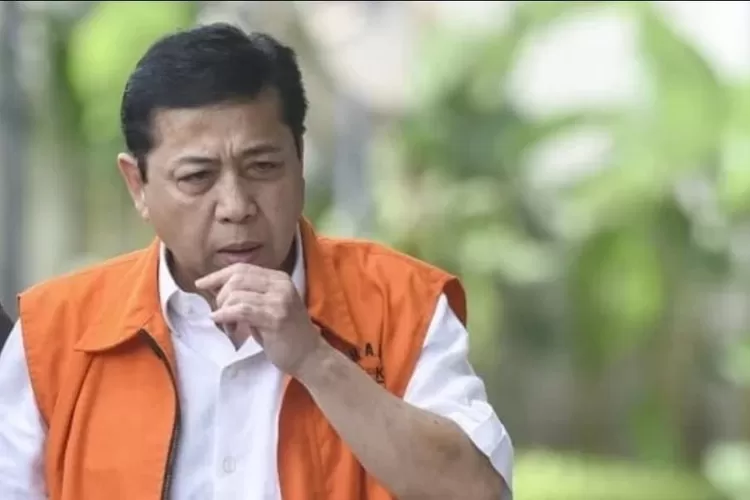 Mantan Ketua DPR RI Setya Novanto terbukti bersalah terlibat dalam korupsi E KTP yang rugikan negara triliunan rupiah. Namun Mahkamah Agung justru memberi potongan hukuman.