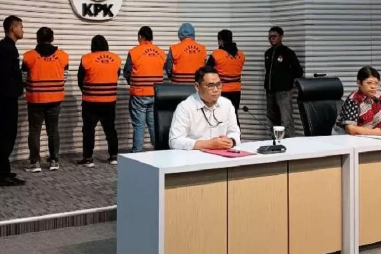 Klarifikasi KPK soal OTT Sumut, lima pejabat dan kontraktor ditetapkan tersangka proyek jalan bernilai ratusan miliar rupiah. (HukamaNews.com / Net)