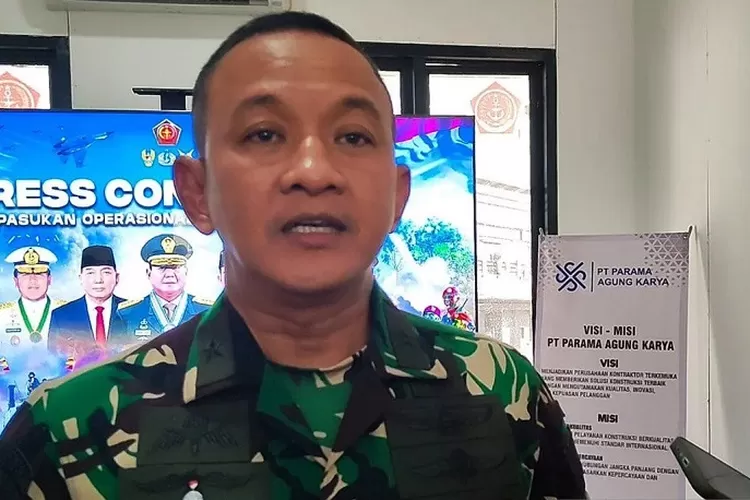 Kadispenad Brigjen TNI Wahyu Yudhayana beri keterangan kasus Prada Lucky  (HukamaNews.com / Antara)