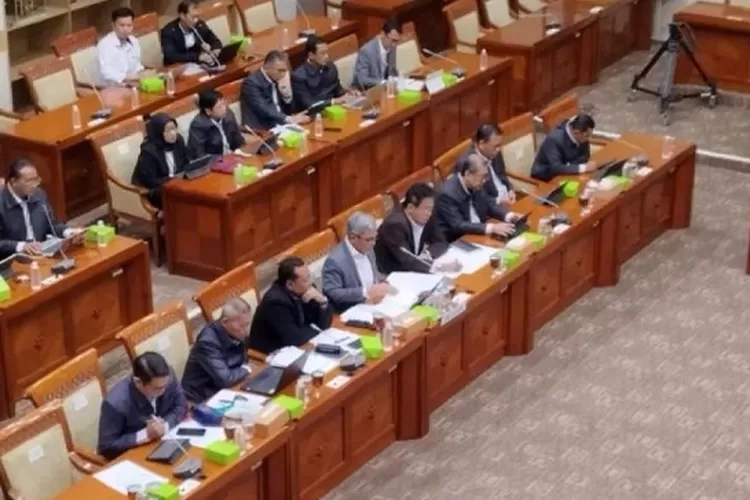 Gedung DPR RI di Jakarta sebagai pusat keputusan parlemen. (HukamaNews.com / Antara News)