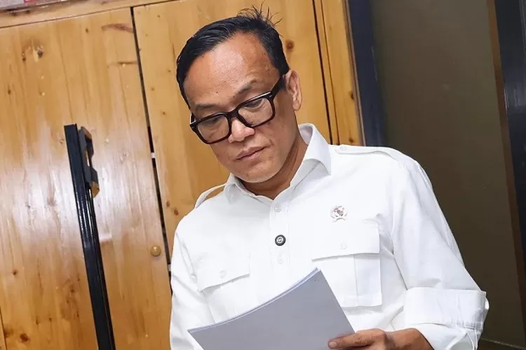 Wamenaker Immanuel Ebenezer saat menghadiri agenda resmi di Jakarta. (HukamaNews.com / Antara News)