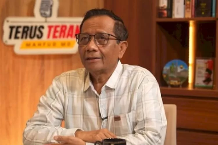 Mahfud MD menyampaikan kritik soal akar masalah demonstrasi yang belum dijawab pemerintah. (HukamaNews.com / Tangkapan Layar Youtube)