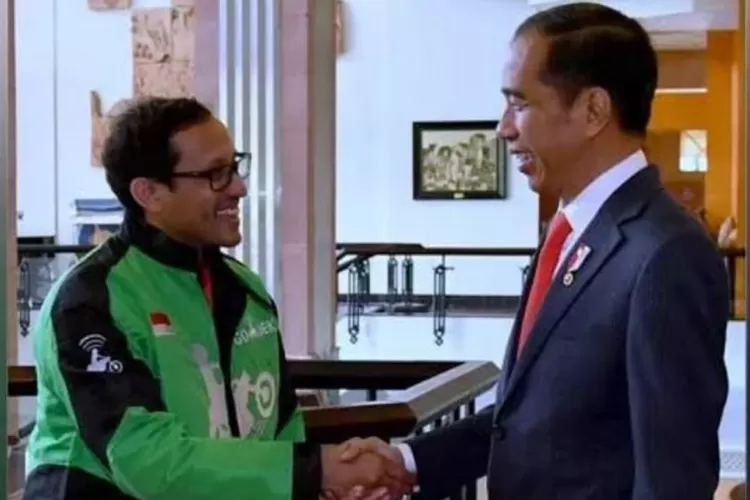 Nadiem Makarim dan Joko Widodo dalam satu acara resmi. (HukamaNews.com / Foto: Dok. Sekretarian Presiden)