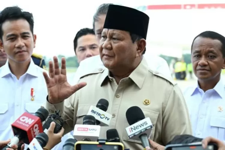 Presiden Prabowo umumkan pengembalian artefak dari Belanda di Lanud Halim. (HukamaNews.com / Setpres RI)