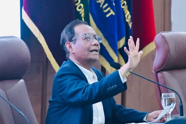 Eks Menko Polhukam, Mahfud MD ceritakan kasus cucunya yang dikabarkan keracunan usai menyantap menu MBG di sekolah. 