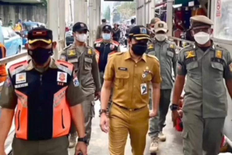 ASN DKI diperiksa karena gaya hidup mewah viral di media sosial. (HukamaNews.com / Instagram @info_netizen62)