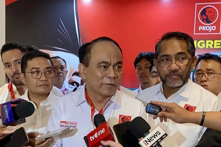 Budi Arie berbicara dalam Kongres III Projo tentang perubahan logo dan arah organisasi. (HukamaNews.com / Antara)