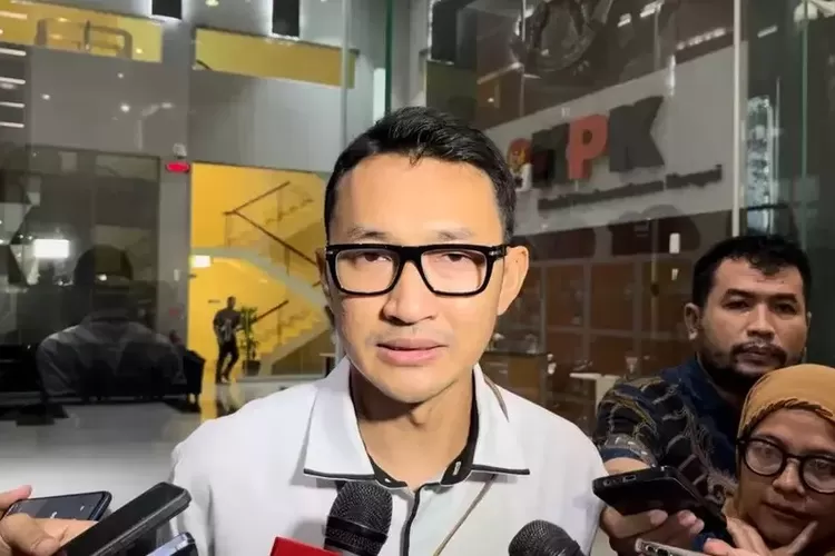 Juru Bicara KPK Budi Prasetyo memberi keterangan soal kasus kuota haji. (HukamaNews.com / KPK)