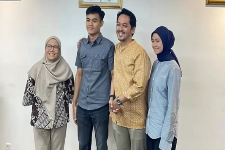 Proses mediasi KAI dan penumpang terkait kasus tumbler hilang. (HukamaNews.com / KAI)