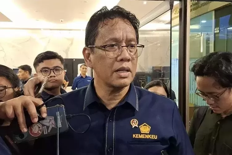 Menkeu Purbaya saat menjelaskan anggaran penanganan bencana di Sumatera. (HukamaNews.com / Antara)