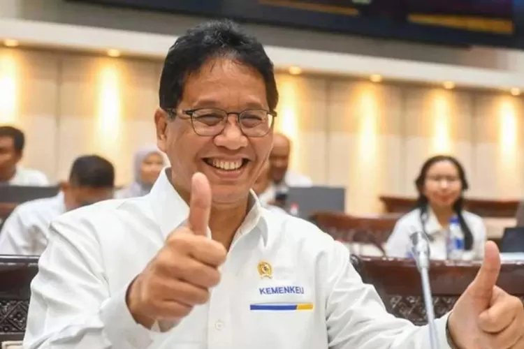 Menkeu menyampaikan empat modus penghindaran bea keluar dalam rapat Komisi XI DPR. (Hukamanews.com / Antara)