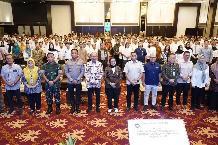 &ndash; Bencana banjir yang melanda Provinsi Nangroe Aceh Darussalam, Sumatera Utara dan Sumatera Barat mendorong para pengelola Satuan Pelayanan Pemenuhan Gizi (SPPG) untuk putar otak mengandalkan menu lokal dna briket batu bara.