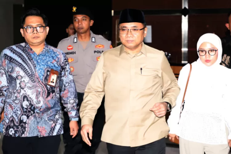 Yaqut Cholil Qoumas diperiksa KPK terkait dugaan korupsi kuota haji 2023&ndash;2024. (HukamaNews.com / Net)