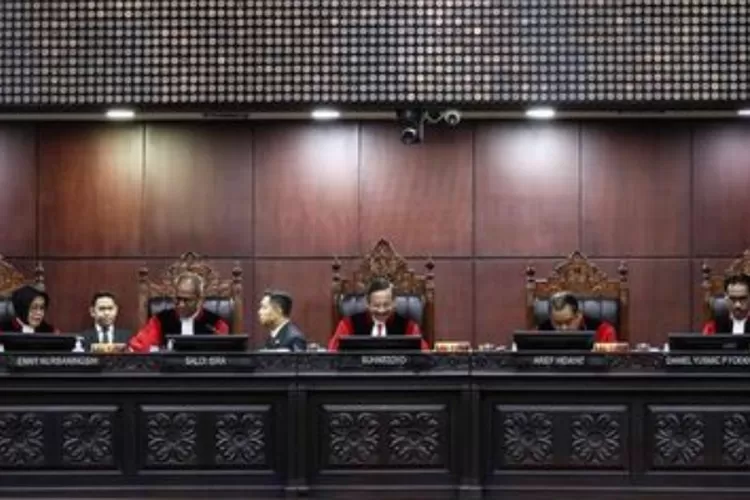 Sidang Mahkamah Konstitusi terkait gugatan UU Sisdiknas dan pendidikan lingkungan hidup. (HukamaNews.com / Net)