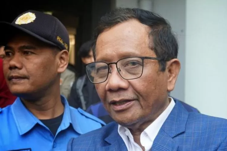 Mahfud MD berdialog dengan tokoh Bali membahas reformasi Polri dan pembenahan institusi kepolisian. (HukamaNews.com / Net)