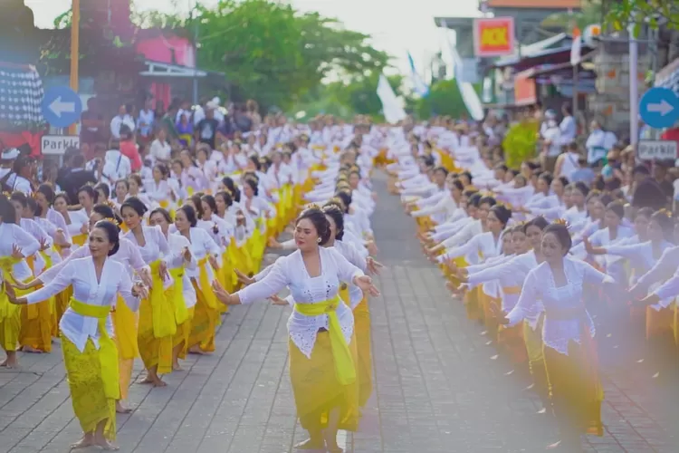 Desa Batuan Sukawati: Pusat Kesenian Bali dengan Harmoni Alam dan Budaya